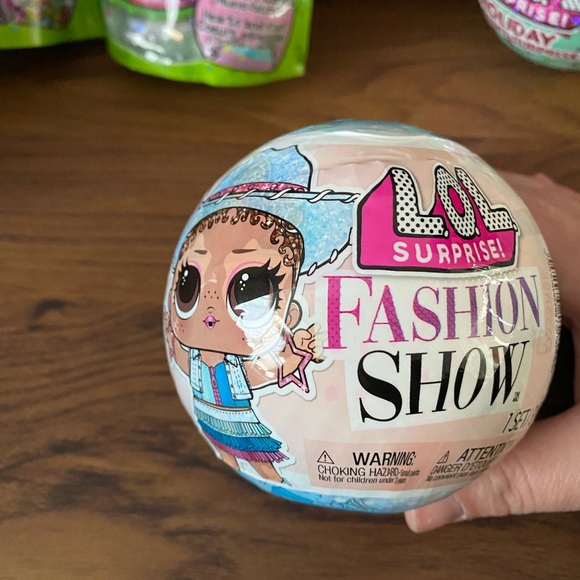 Lot of cutetitos and LOL Dolls - Picture 3 of 6